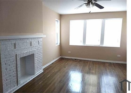 3rd image of 832 N Karlov Ave #1