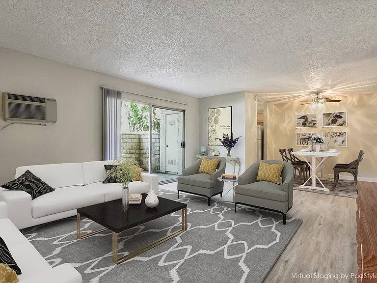 Santa Teresa Apartments — Photo 22