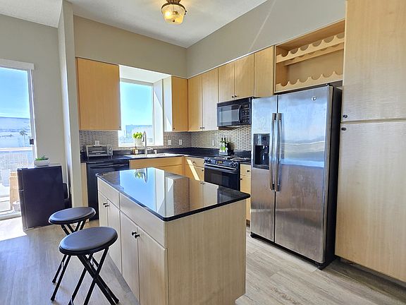 3rd image of 388 E Ocean Blvd Unit 617
