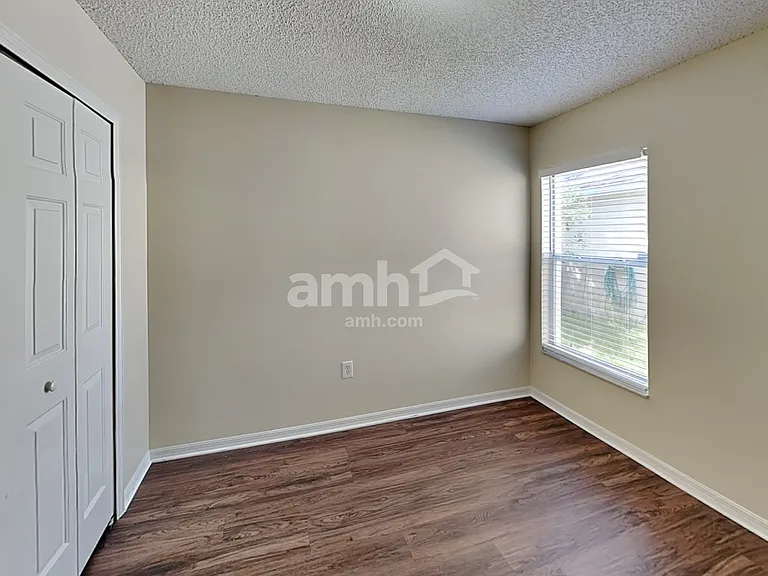 2423 Hybrid Dr — Photo 13