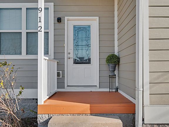 4th image of 912 Pierce Rd