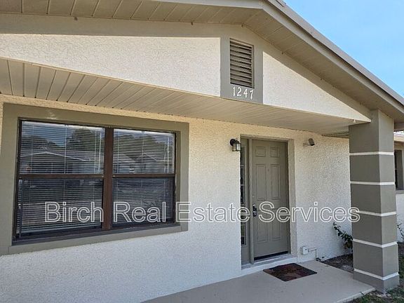 2nd image of 1247 Chelsea Ln
