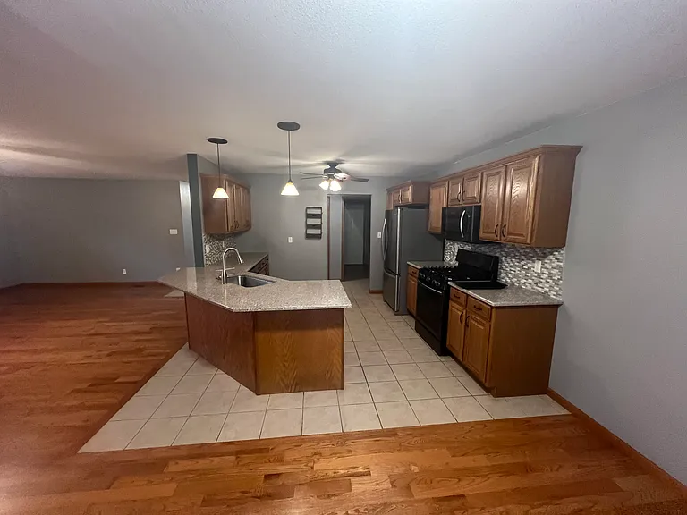 810 S Moreland Rd #810 — Photo 8