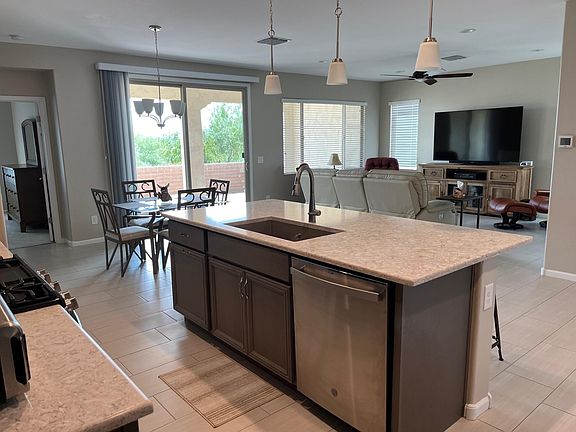 5th image of 1374 E Blue Granite Dr