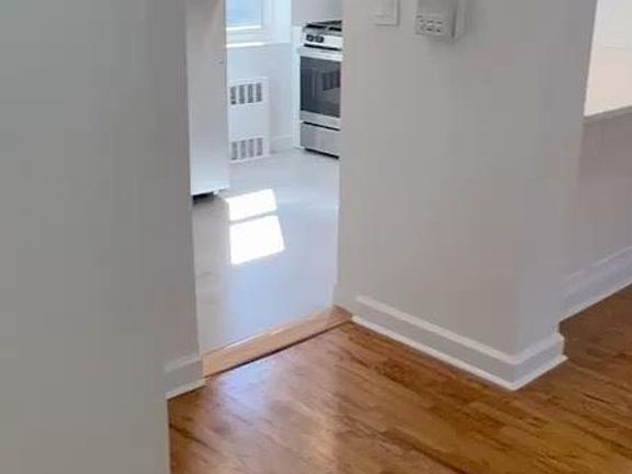 5th image of 8230 138th St #4