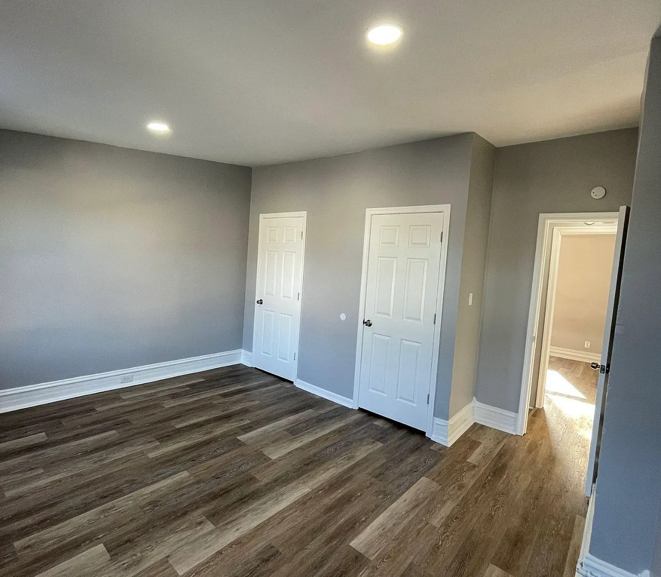 5 bed, 1.5 bath, 1735 sqft, $2,300 — Photo 4
