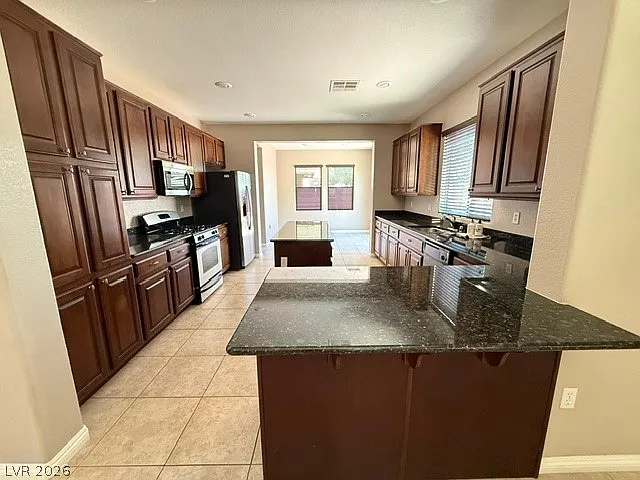 10319 Trillium Dr — Photo 6