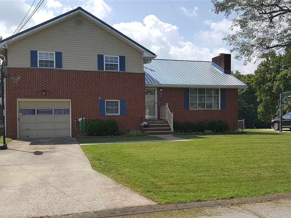 2nd image of 581 Fairwood Rd