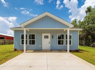 7521 Walker Dr, Panama City, FL 32404
