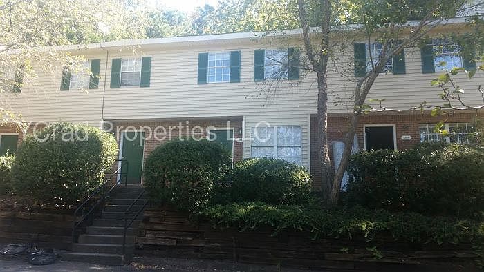 1st image of 2895 Spruce Cir