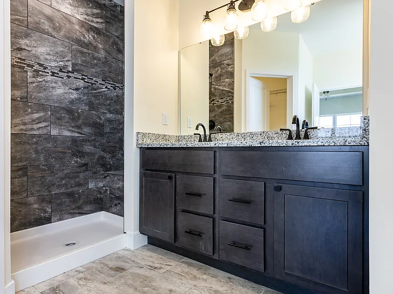 7154 Savannah Dr — Photo 17