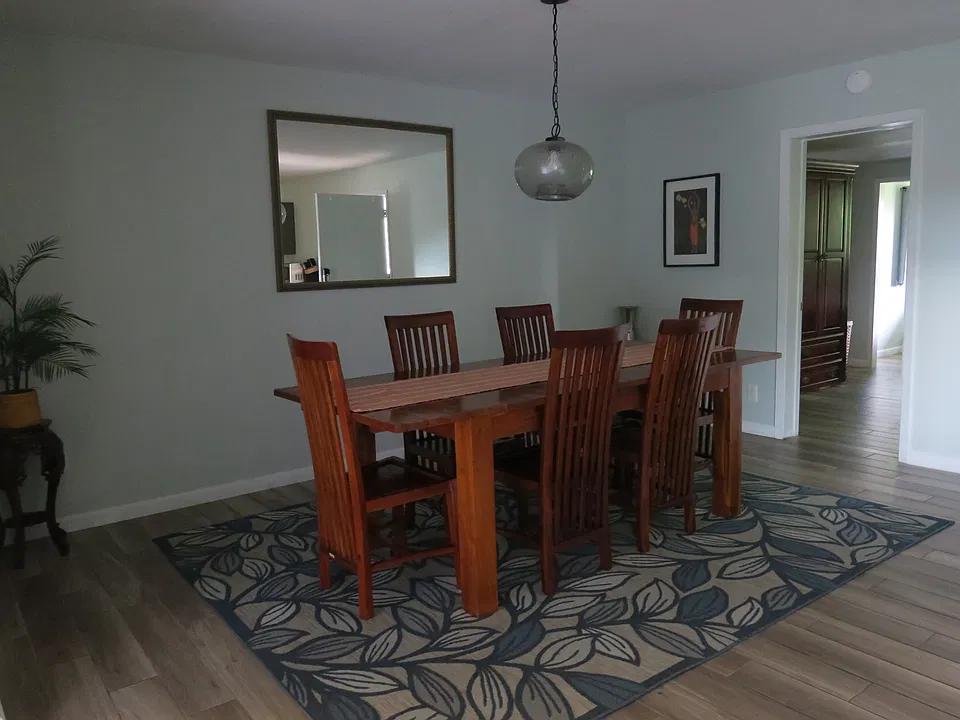 73-4385 Holoholo St