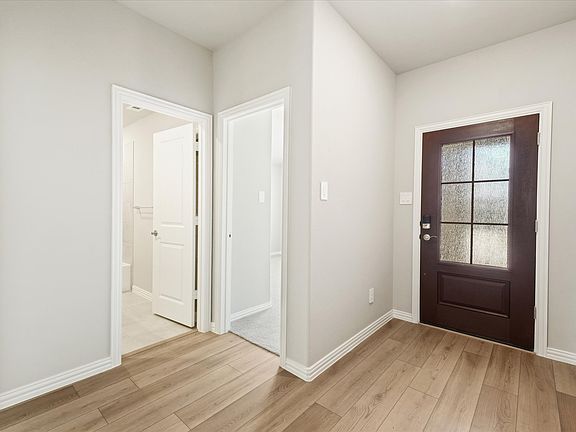 4th image of 2229 Mustang Way