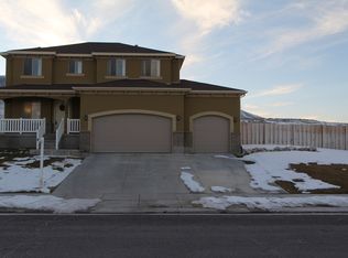 3963 S Sunrise Dr, Saratoga Springs, UT 84045