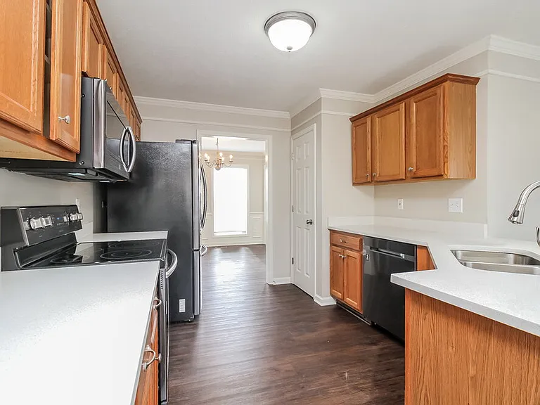 3609 Bentfield Dr — Photo 8
