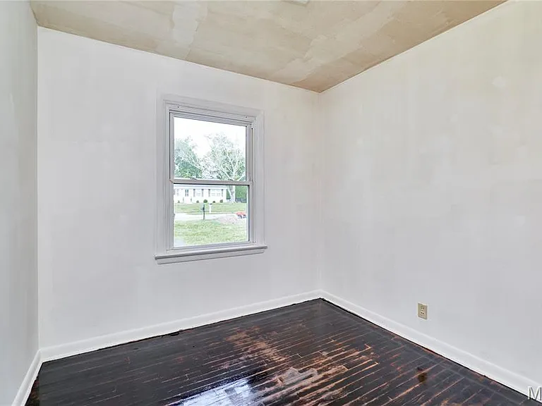 228 Newton Pl — Photo 13