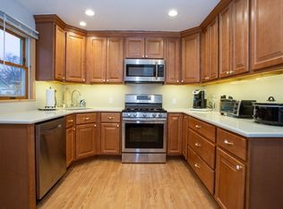 835 Waverly Pl, Baldwin, NY 11510