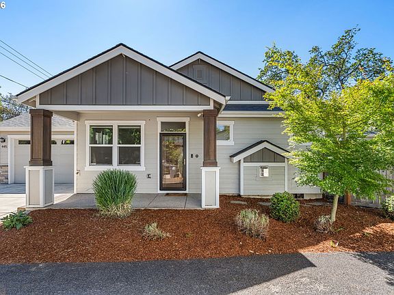 3rd image of 445 Hunsaker Ln