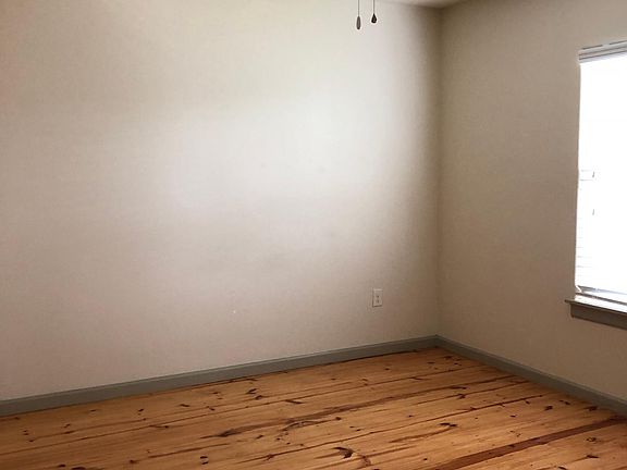 3rd image of 4619 Walker St #A