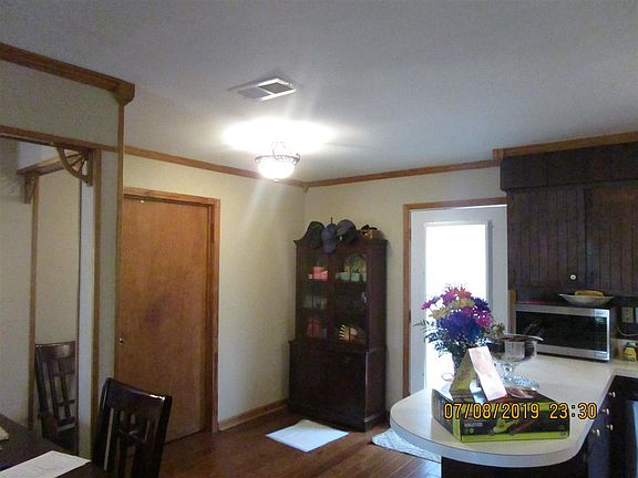 4th image of 3619 Friendswood Dr