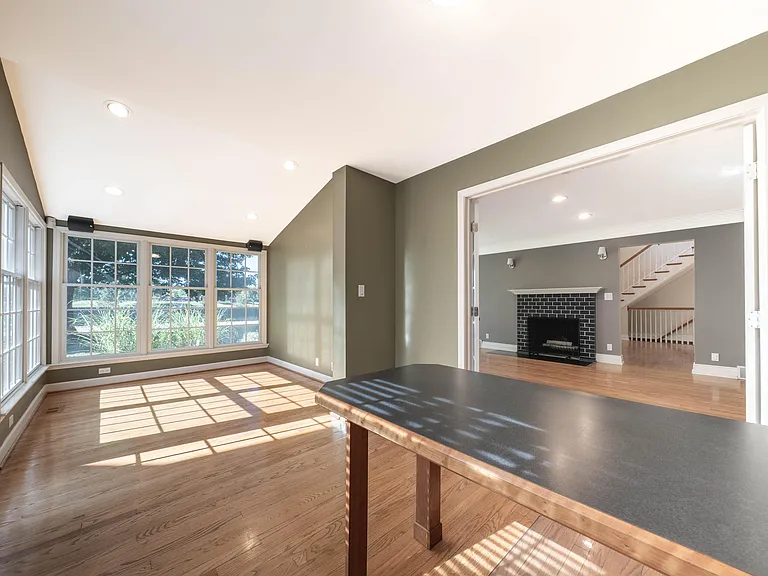 1688 Northlawn Blvd — Photo 7