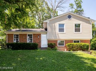 12525 Live Oak Dr, Middletown, KY 40243