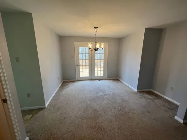 8260 Capitol Cir, King George, VA 22485