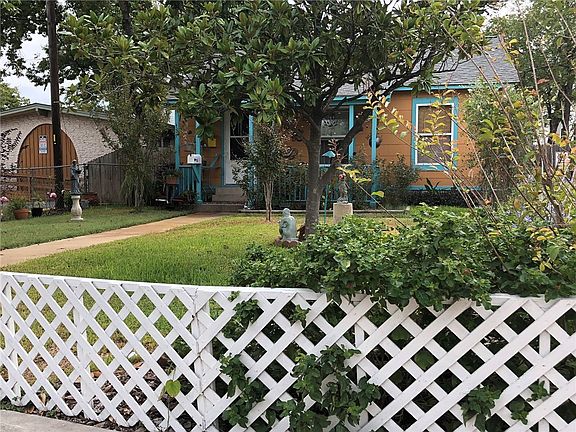 2nd image of 5513 Woodrow Ave