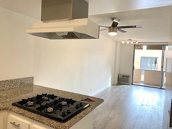 2nd image of 1617 N Poinsettia Pl APT 222
