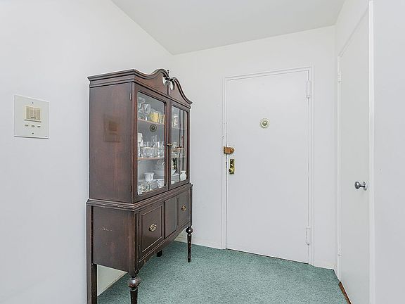 4th image of 3200 Netherland Ave APT 3H