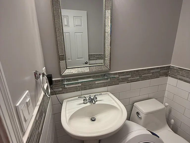 8560 Wiltshire Way — Photo 18