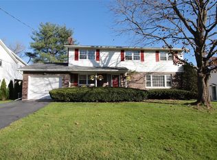 1034 Elmwood Dr, Endwell, NY 13760