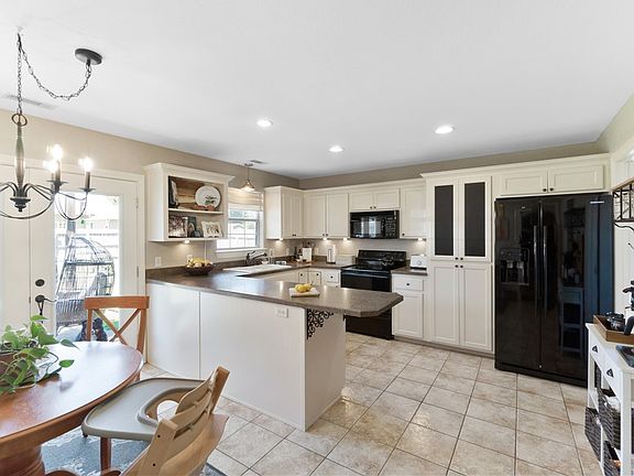 5th image of 3278 Barite Dr
