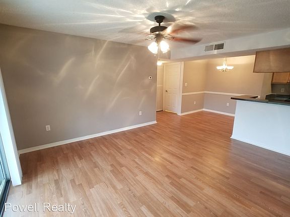 2nd image of 806 Lake Haven Sq Unit 205