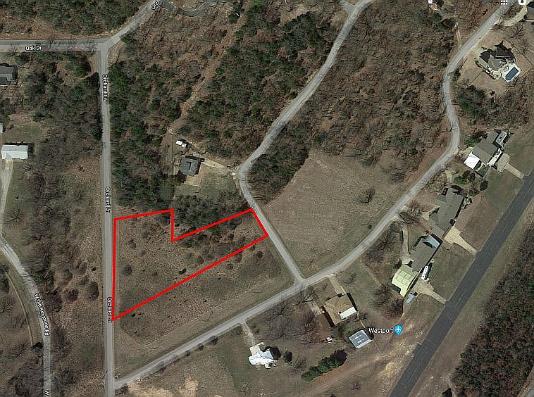 1st image of 907 N Orchard Ln