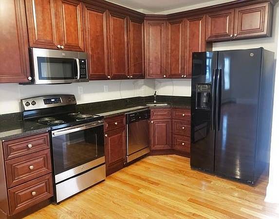 1st image of 104 Boston Ave #1