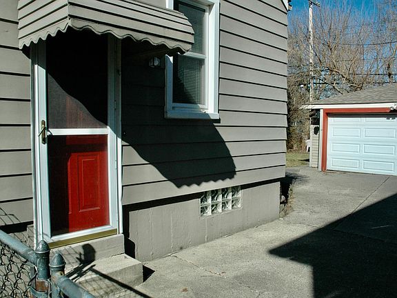 3rd image of 611 Marlin Ave