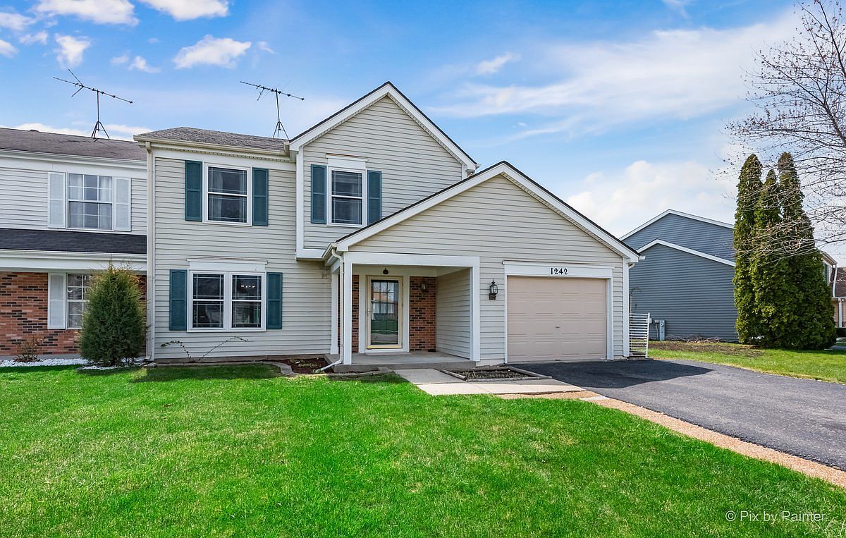 1242 Trinity Dr, Carol Stream, IL 60188 | Zillow