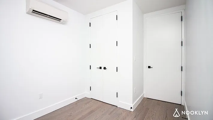 Rented by Nooklyn NYC LLC | media 30