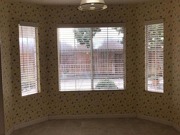 4th image of 1843 Loma Linda Cir