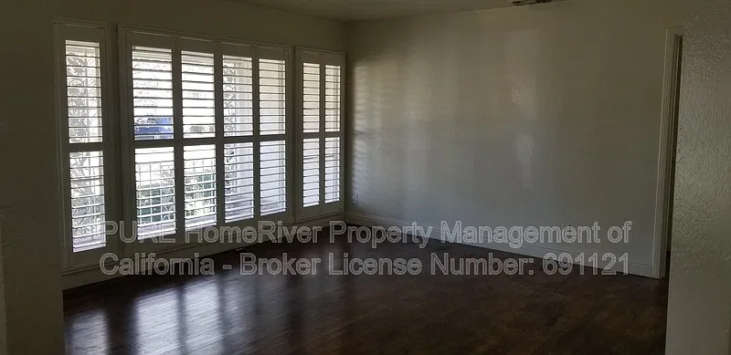 3 bed, 2.0 bath, 1689 sqft, $2,550 — Photo 4