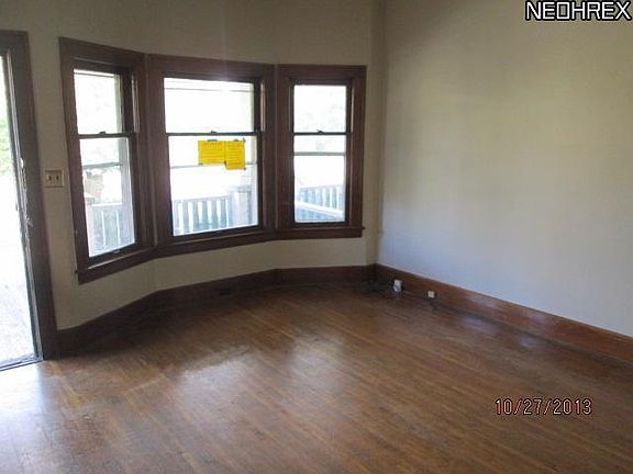 4th image of 1528 Alameda Ave