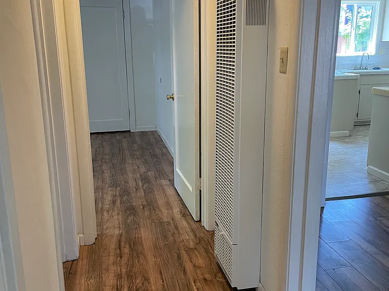 1120 Harrison St — Photo 9