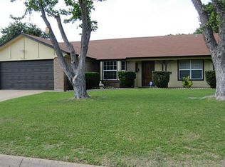 7517 Schiller Dr, North Richland Hills, TX 76180