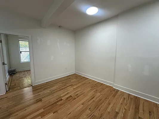 Rented by R New York | media 25