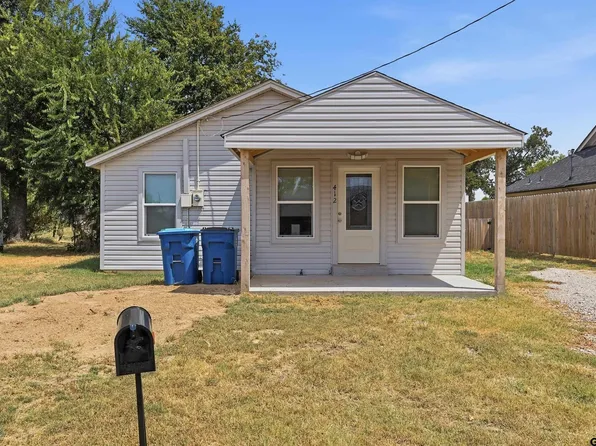 412 Gibson St, Winnsboro, TX 75494