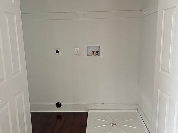 2nd image of 16 Hornblower Ave #2