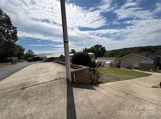 117 Maple St, New London, NC 28127