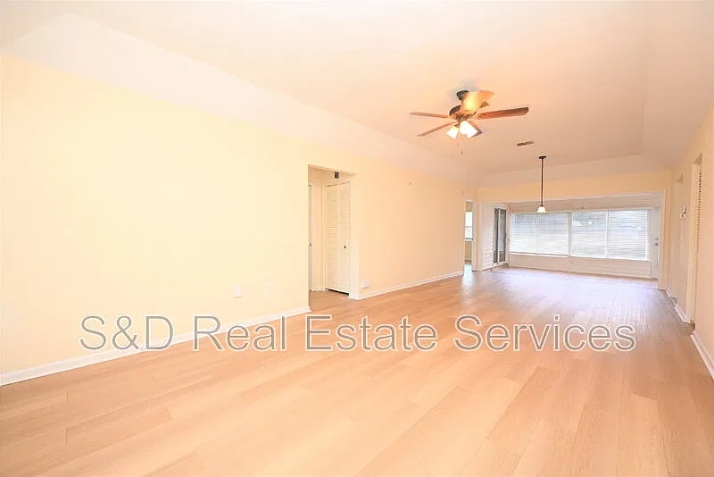 2 bed, 2.0 bath, 1193 sqft, $1,800 — Photo 4