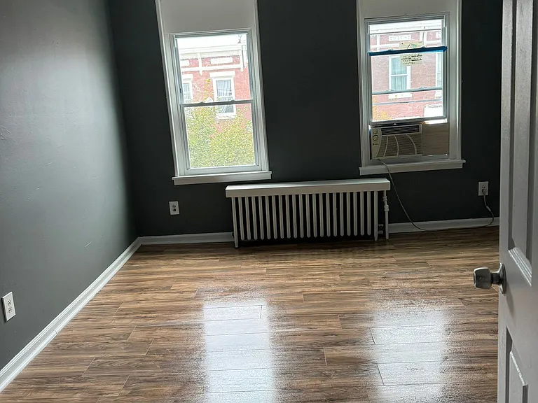 2805 Jefferson St — Photo 7